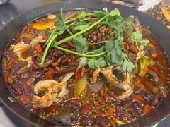-鸿顺老铁锅美蛙鱼府(解放碑店)
