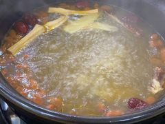-濠轩阁特色生蚝火锅(水湾路店)