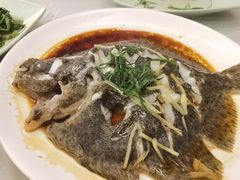 -覃记海鲜美食餐厅