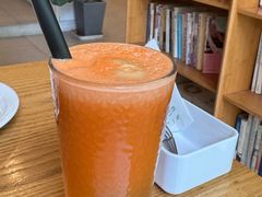 甘笋苹果汁-花苑里咖啡(威远店)