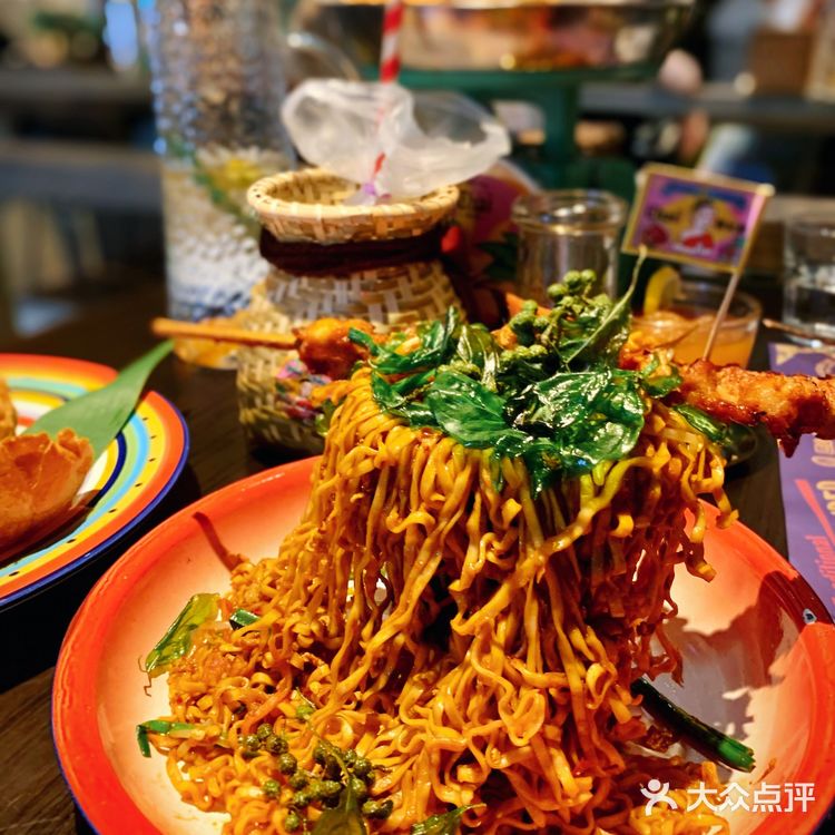 泰妃殿在中山公园开新店了，造福长宁[吐]