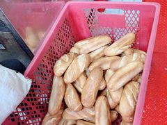 -Bánh Mì Huynh Hoa