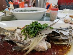 -锐记美食店·现捞海鲜(闸坡店)