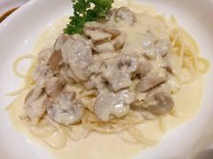 奶油鸡肉蘑菇意面-关夫人餐厅(阳光广场店)
