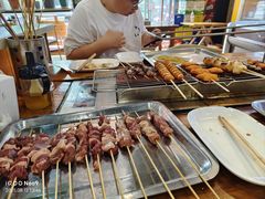 -哈尔滨小酒馆·鲜肉现穿自助烧烤(康新花园店)
