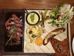 -Mark&Mars Restaurant
