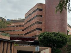 -香港理工大学