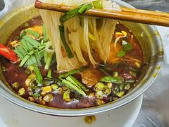 -铁锅哥米线