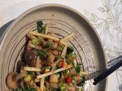 -云海肴·汽锅鸡·云南菜(天山百盛优客店)