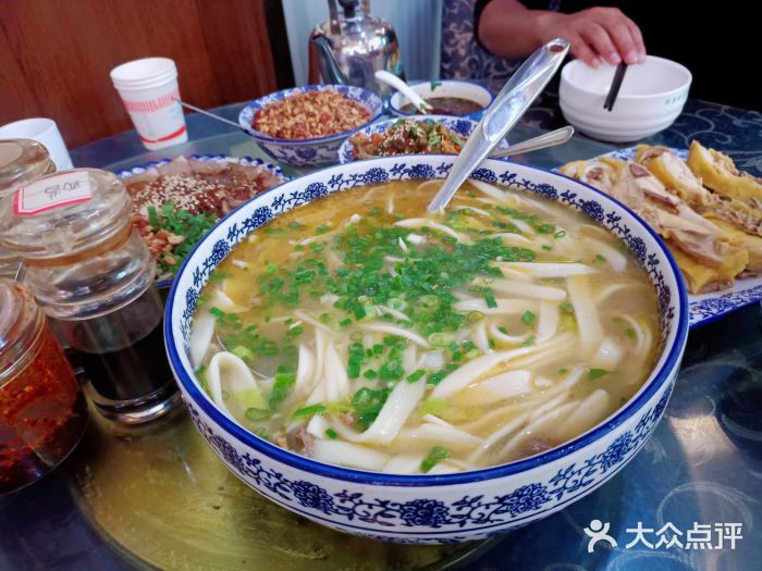 回辉登偰氏面片(东莲花美食街店)契氏面片图片