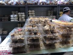 面包甜点陈列柜-白玉兰食品(甜云店)