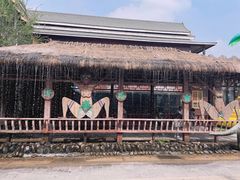 -呀路古热带植物园