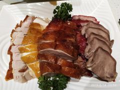 腊烧拼盘-香港新发烧腊茶餐厅(万象店)