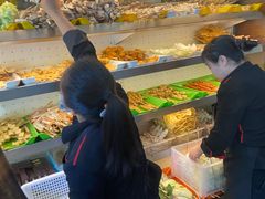 自助取餐区-万记麻辣烫国展总店