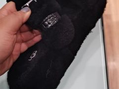 -UGG(燕莎奥特莱斯购物中心店)