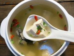 豆腐鲫鱼汤-华中科技大学百景园(三楼酒店)
