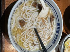 -鑫花溪牛肉米粉(广电传媒店)