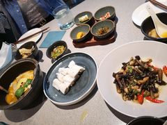 -半山腰·云南菜(侨福芳草地店)