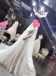 -艾米丽婚纱礼服