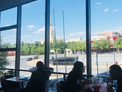 -麦当劳(展览路店)