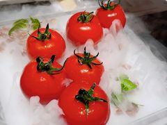 番茄脆菇沙拉-小大董·烤鸭(观景餐厅·南京西路店)