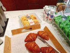 -万利隆·活力烘焙(板塘店)