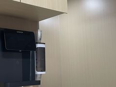 -上海大学附属上海和平眼科医院