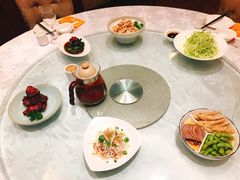 -品悦酒店(三林古镇店)