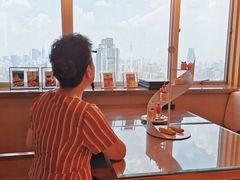 -广州中心皇冠假日酒店·汇点大堂吧