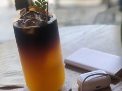 -ZING COFFEE 镜咖啡