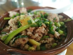 咸鱿肉饼煲-海上驿站渔家菜馆