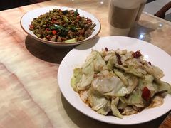 -钟掌勺忘不了地道湘菜(新天地假日广场店)