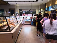 面包甜点陈列柜-巴黎贝甜(大宁国际商业广场店)