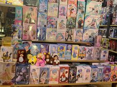 -七七漫品动漫店