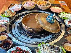 -阿山卓·野生菌火锅·纳西火塘烤肉