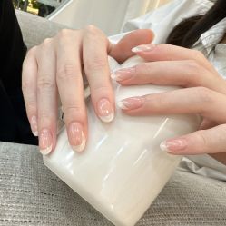-雅洁美甲美睫