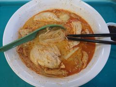 -亚王咖喱鸡米粉面