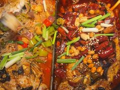 -鸣记脆皮烤鱼·海鲜烤鱼(三八广场店)