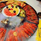 在武汉，还有比炫全虾宴更快乐的事情吗？