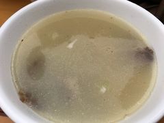 剔骨豆汤-温记府廟豆汤饭·始于1955年(海椒店)