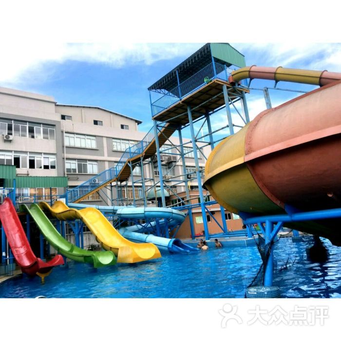 鸿力水上乐园图片 - 第2张