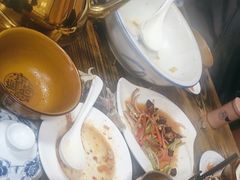 -清真·尤努斯羊肉烩面
