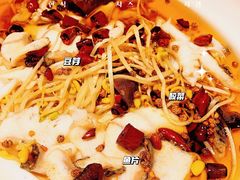 激情老坛酸菜鱼-蔴将·川菜(黄龙万科店)
