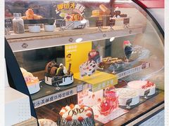 -DQ·蛋糕·冰淇淋(大宁国际商业广场店)