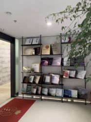 -佳颜轻医美·美学抗衰中心