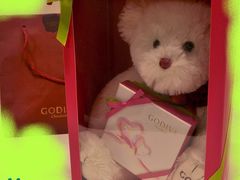 今天收到的Valentine's熊仔～-GODIVA(港汇恒隆广场)