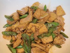 -黔蘑菇四季餐厅(观山湖店)