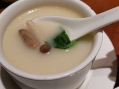 养生菌皇汤-渝半城经典川粤菜(重庆天地店)