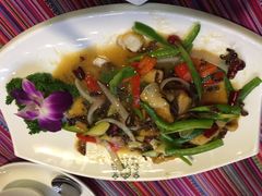 香巴拉云南餐厅(华莱坞店)-香巴拉云南餐厅(华莱坞店)