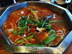 黄腊丁-老凯俚酸汤鱼(鸿通城店)